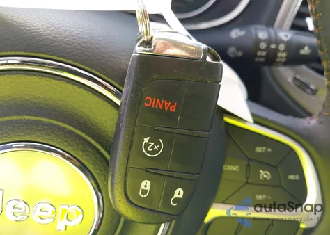 2017 Jeep New Compass Latitude Fwd from USA, damaged, VIN 3C4NJCBB4HT632758